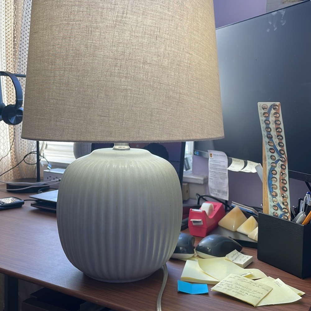 Lamp - Picture 3 of 5